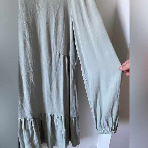 Aritzia Wilfred Sage green dress - Picture 3 of 3